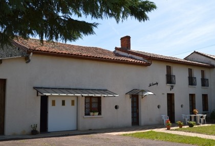 Lovely 4-bed stone property with..