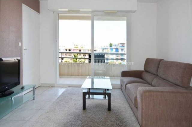 Sale Apartment - Juan-les-Pins Centre - 2