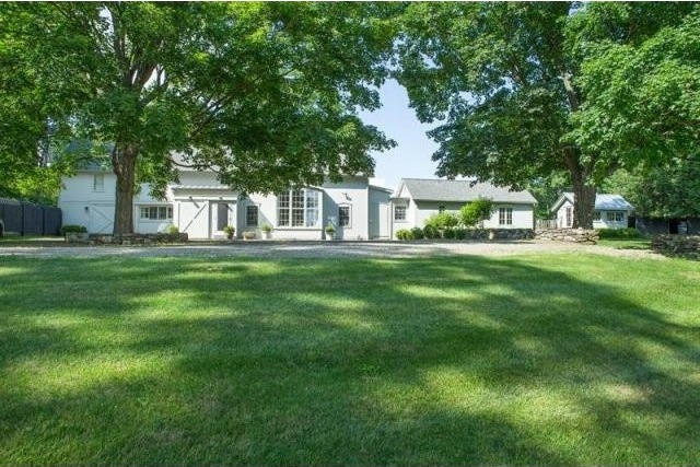 3 bedroom Residence For Sale:..
