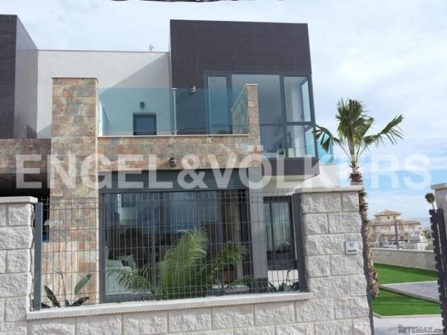 New Development with sea views - 2