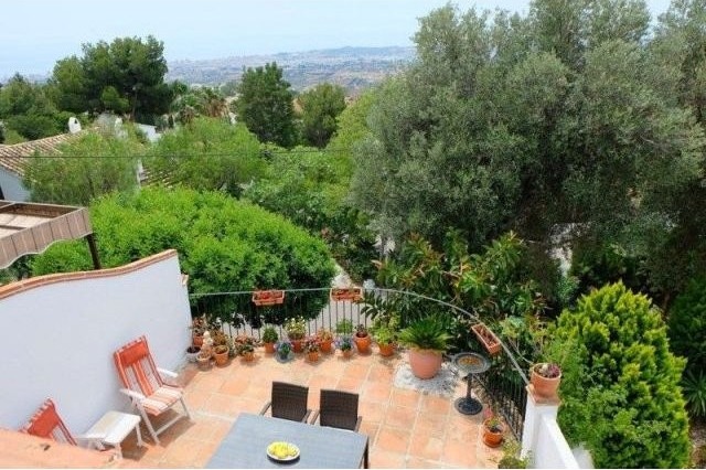 2 Bed Villa for sale in Mijas