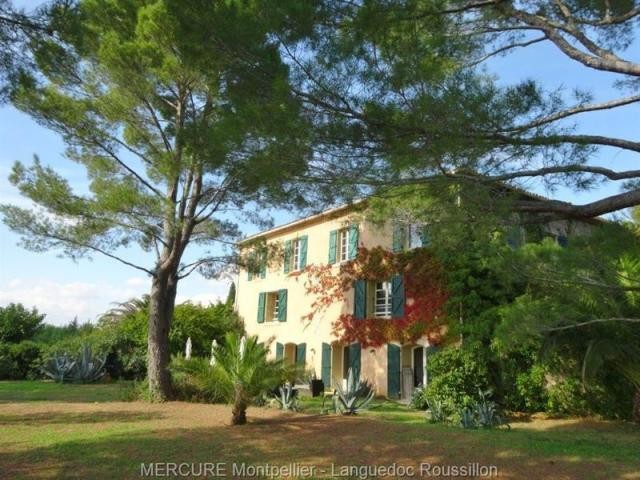 6 bedroom House For Sale: 34120 PEZENAS