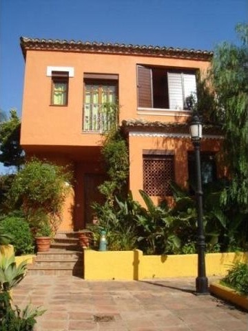 3 bedroom Apartment For Sale: Loma Del.. - 2
