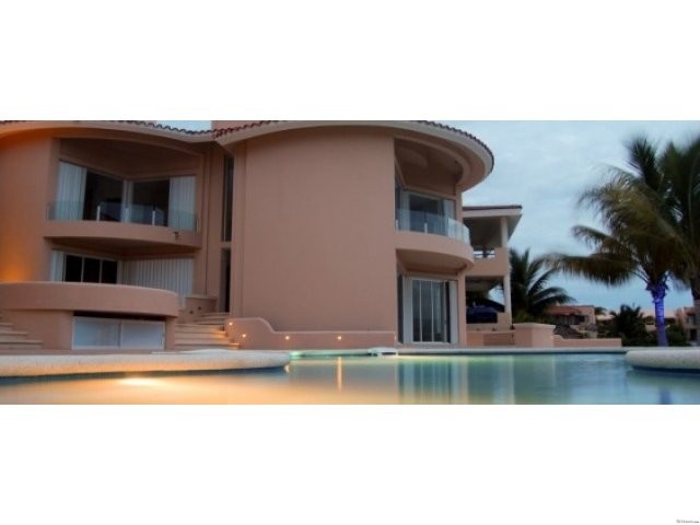 3 Bedrooms - Departamentos - Vacation.. - 2
