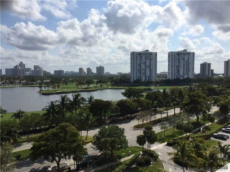 2 bedroom Flat For Sale: 3675 N Country.. - 2