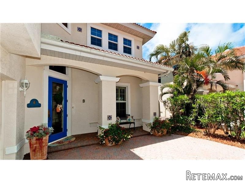 3 bedroom House For Sale: 12514 Harbour.. - 2