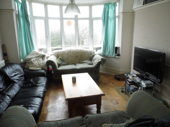 4 bedroom, Semi-detached House house.. - 2