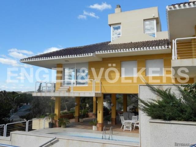 SPECTACULAR VILLA NEAR CAMPOAMOR BEACH - 2