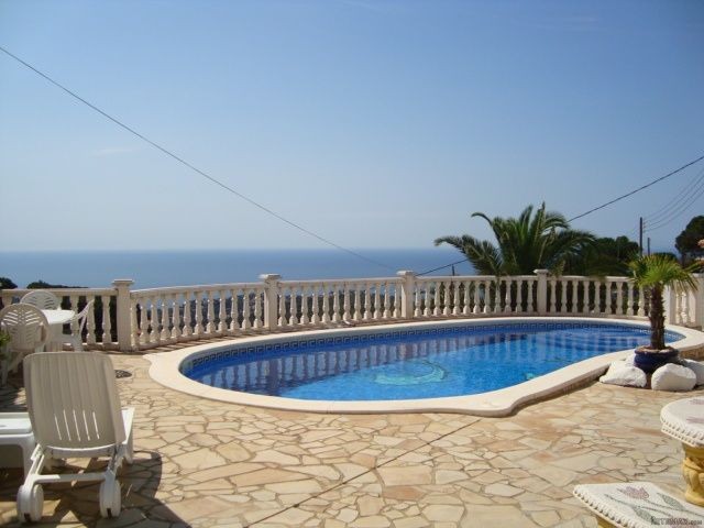 4 Bedrooms - Villa - Girona - For Sale - 2
