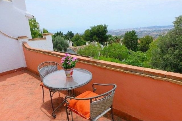 2 Bed Villa for sale in Mijas - 2