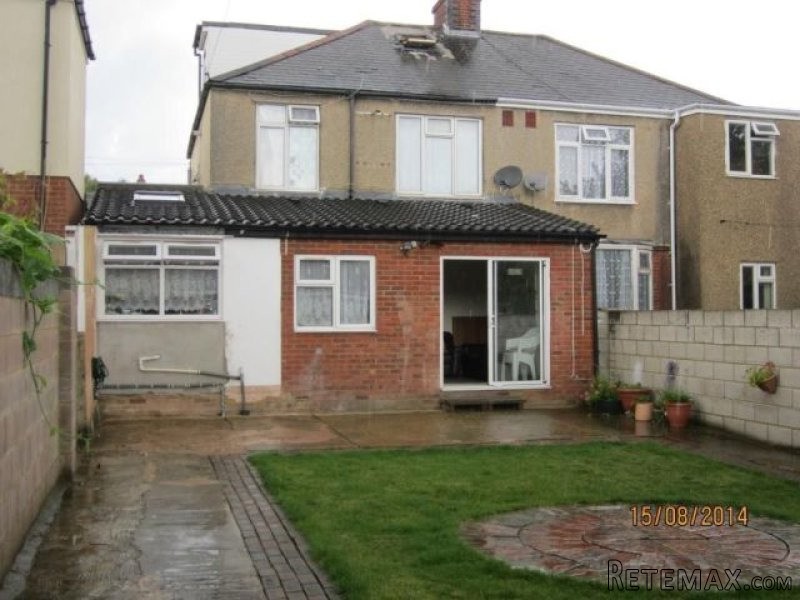 3 bed semi-detached house for sale - 2