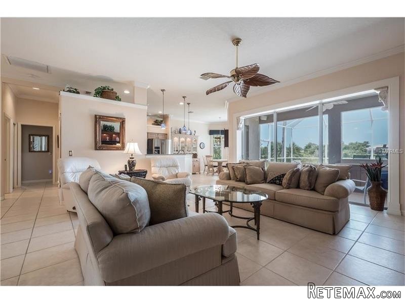 3 bedroom House For Sale: 4571 Chase.. - 2