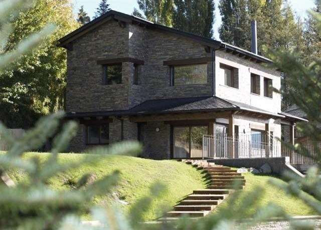 5 bedroom Detached House For Sale:.. - 2