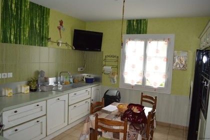 Modern Ruffec property with large garden - 2