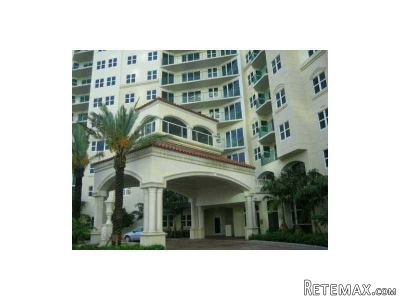19900 East Country Club Dr, Unit 418..