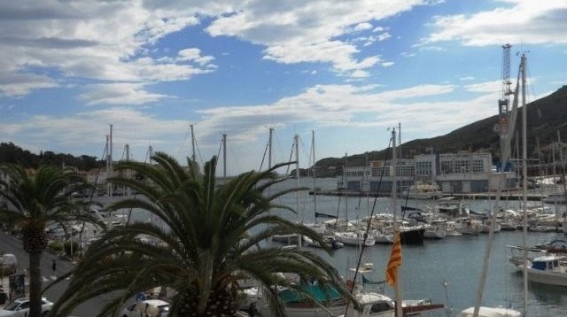 Views Over The Habour - 2