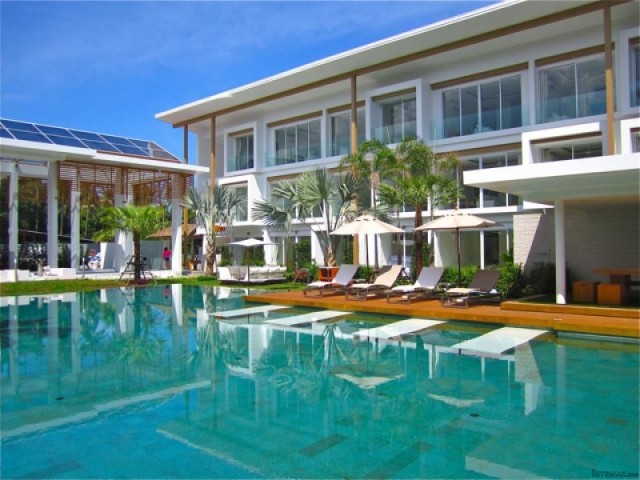 Contemporary Studio Apartment in..