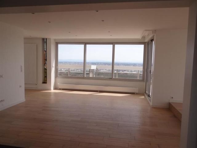 4 bedroom Flat For Sale: 69110 SAINTE.. - 2