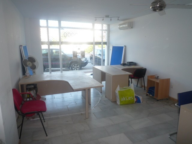 Commercial for sale in Calahonda - 2