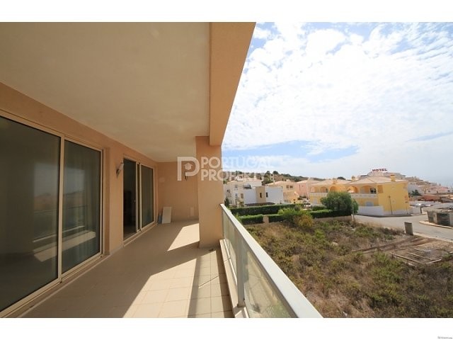 2 BEDROOM APARTMENT WITH MODERN..