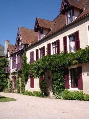 9 bedroom Character For Sale: 03200..
