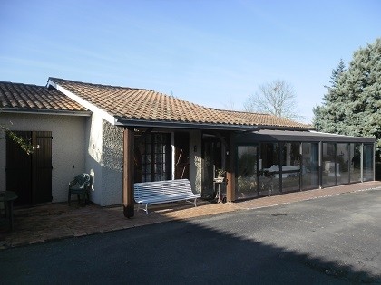 4-bed property with lovely, large garden