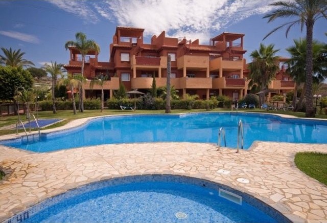 2 Bed Apartment for sale in Marbella