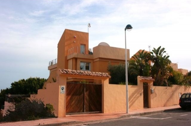 SPECTACULAR VILLA