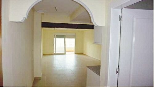 * JUST 10 MINS FROM THE BEACH - 2