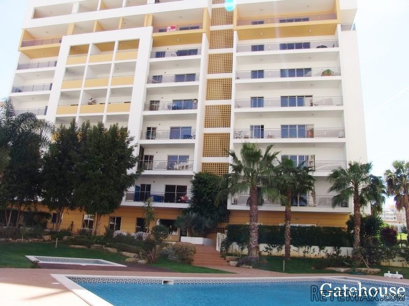 3 Bed Apartment For Sale In Portimao..