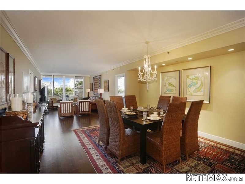 3 bedroom Flat For Sale: 791 Crandon..