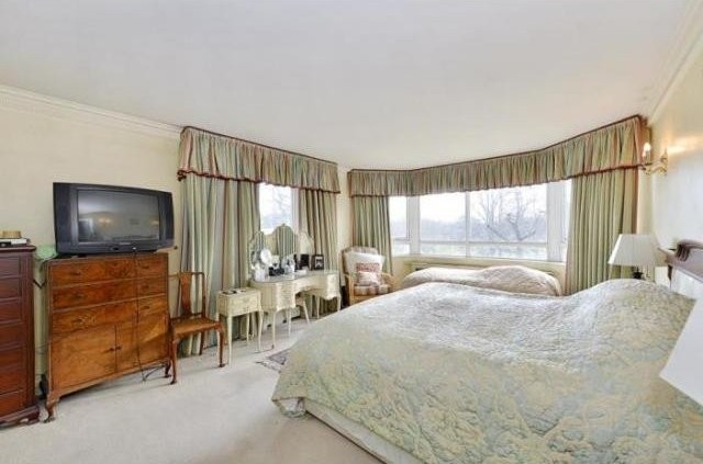 3 Bedrooms - Apartment - London - For.. - 2