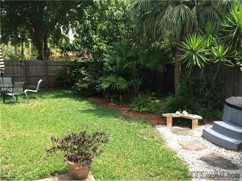 3 bedroom House For Sale: 7401 SW 133rd.. - 2