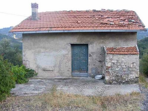 Old stone house near a lake - 2