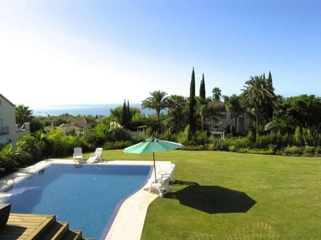 5 bedroom detached villa for sale