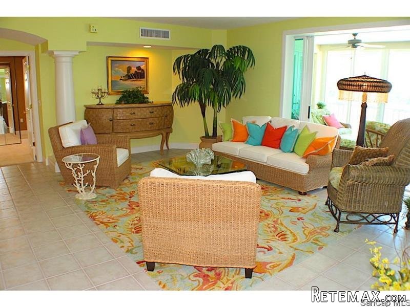3 bedroom Condominium For Sale:.. - 2
