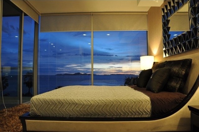 High class beachfront 2-bedroom condo:.. - 2