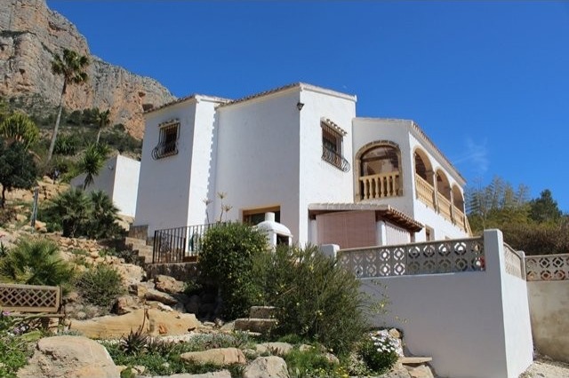 5 Bedroom Chalet in Javea