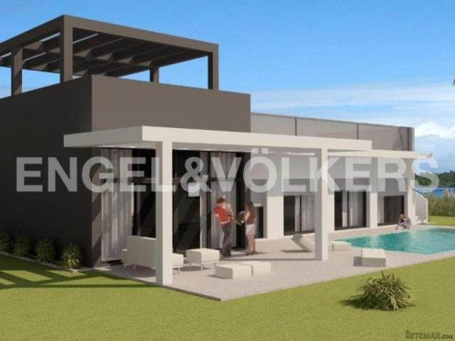 IMPRESSIVE LUXURY VILLA IN TOP QUALITY - 2