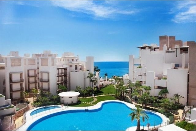 Apartment - This beautiful and modern..