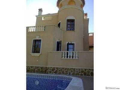 3 Bedrooms - Villa - Alicante - For Sale