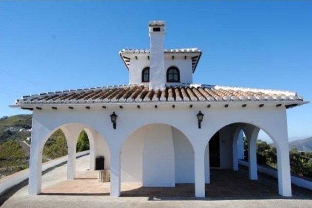 Villa for Sale in Competa, Competa..