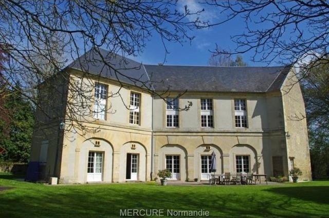 4 bedroom Manor House For Sale: 14250..