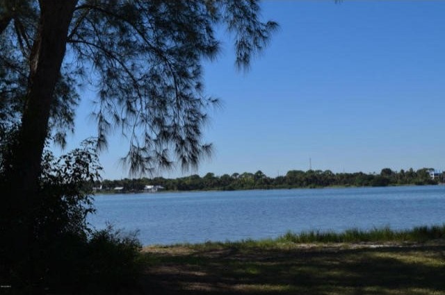 Land For Sale: 16 Grant Island