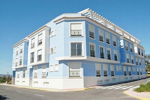* Brand New Apartment with Private..