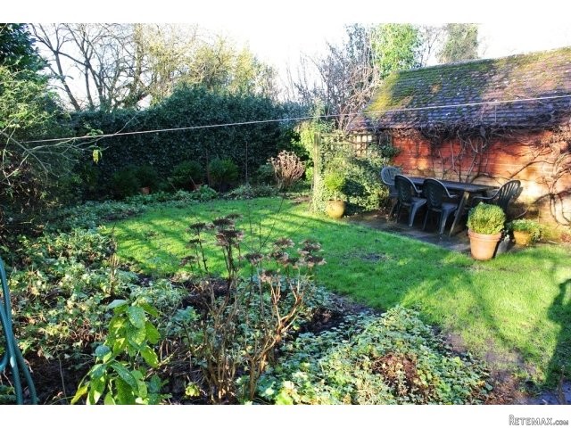 1 Crouch Cottages £380,000 - 2