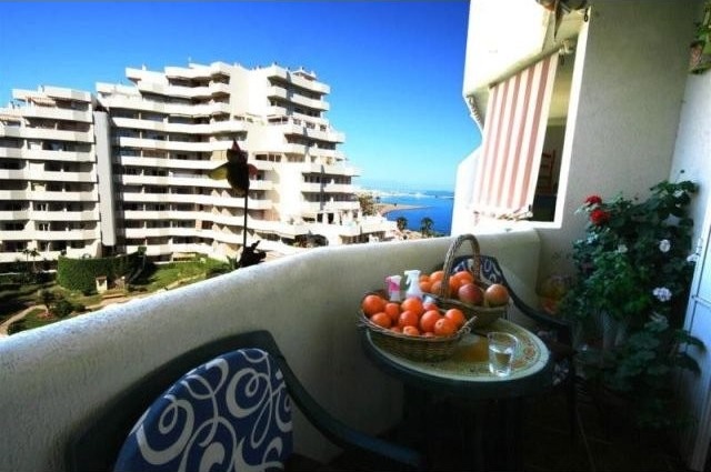Apartment - Located in BenalBeach!..