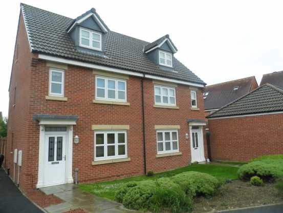 4 bedroom, Semi-detached House house..