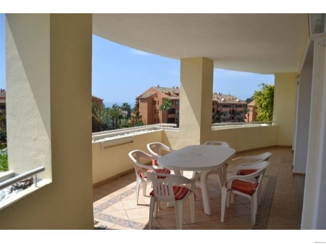 APARTMENT FOR SALE IN BAHIA DE MARBELLA - 2