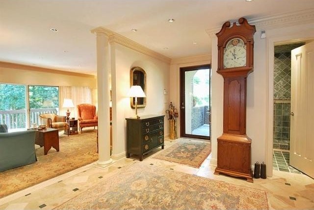 3 bedroom Apartment For Sale: New Canaan - 2